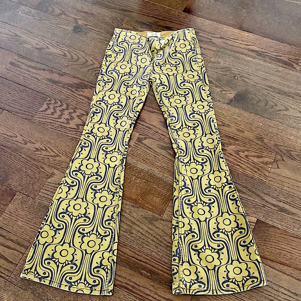 Free People We the Free pull on flare pants